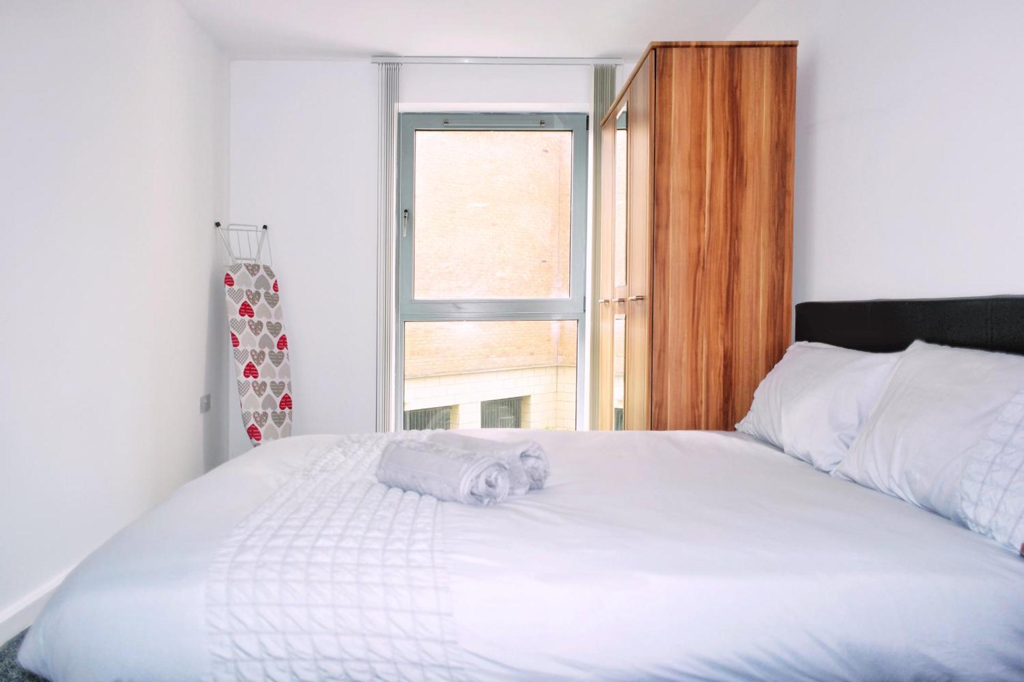 2 Bed Ensuite With Balcony And Free Onsite Secure Parking Mánchester Exterior foto